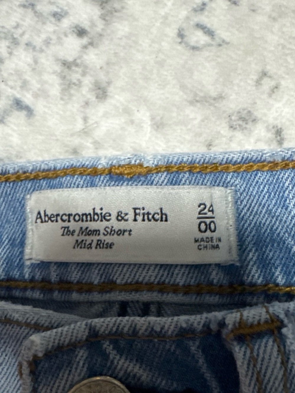 Abercrombie & Fitch Light Blue Denim Mom Short - Mid Rise